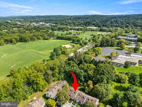 View/Area - 24 Flintlock Ln, Chesterbrook, PA 19087 photo 2 of 4