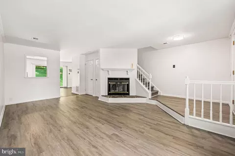 Living - 24 Flintlock Ln, Chesterbrook, PA 19087 photo 4 of 4