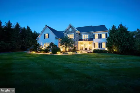 48 Lily Pond Ln, Chester Springs, PA 19425