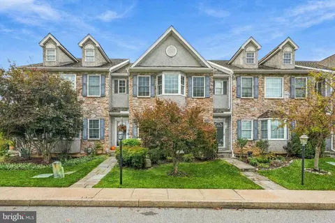 616 Bowers Dr, West Chester, PA 19382