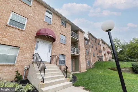 1823 Valley Dr #1823, West Chester, PA 19382