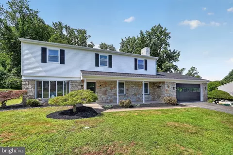 207 Sylvan Dr, Pottstown, PA 19465