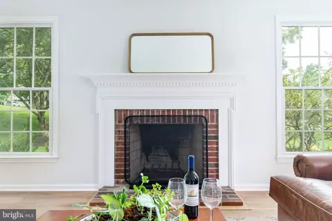 Living - 102 Quail Ln, Wayne, PA 19087 photo 1 of 4