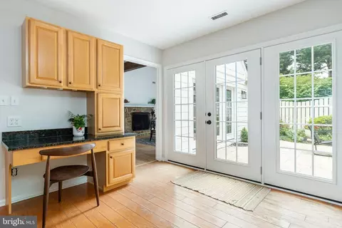 Entry Way - 102 Quail Ln, Wayne, PA 19087 photo 3 of 5