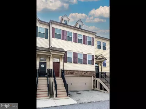 15 Eagle Ln, Malvern, PA 19355