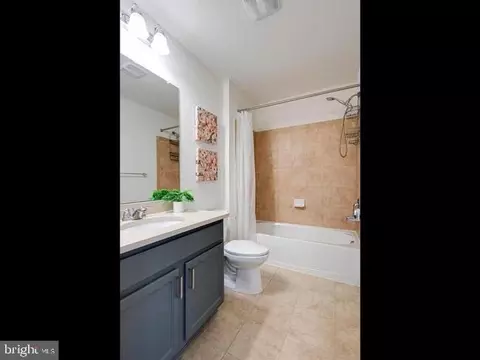 Bath - 15 Eagle Ln, Malvern, PA 19355 photo 2 of 2