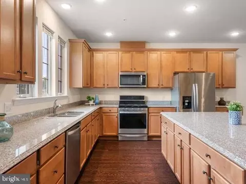 Kitchen - 15 Eagle Ln, Malvern, PA 19355 photo 2 of 3
