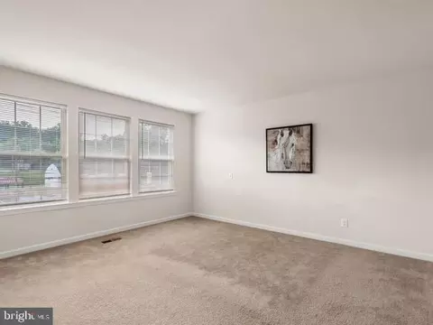 Living - 15 Eagle Ln, Malvern, PA 19355 photo 5 of 6