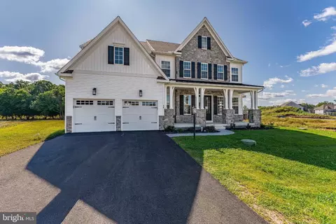 16 Mcknight Farm Ln, Glenmoore, PA 19343