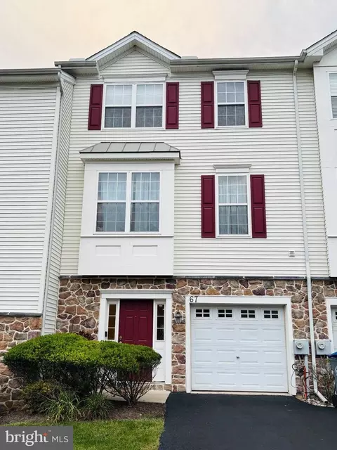 67 Narragansett Ln, Coatesville, PA 19320