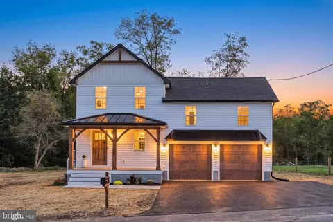 40 Forrest Rd, Honey Brook, PA 19344