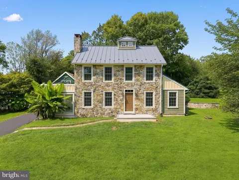 1217 Street Rd, Chester Springs, PA 19425