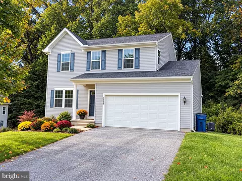 253 Dague Farm Dr, Coatesville, PA 19320