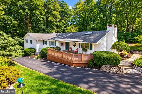 2439 Horseshoe Trl, Chester Springs, PA 19425