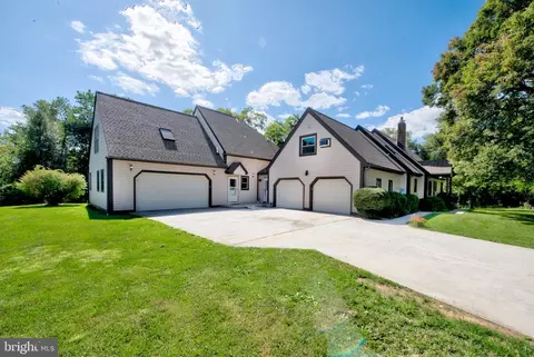100 Russell Rd, Phoenixville, PA 19460