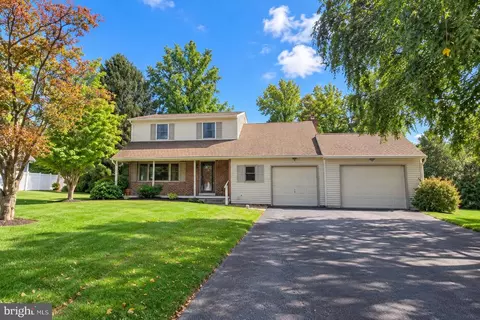 204 Colwyn Ter, West Chester, PA 19380