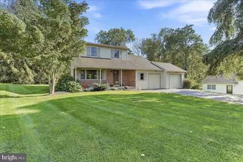204 Colwyn Ter, West Chester, PA 19380