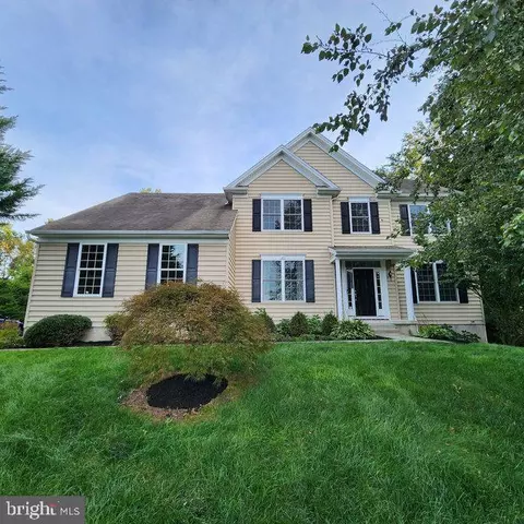 146 Highland Dr, Coatesville, PA 19320