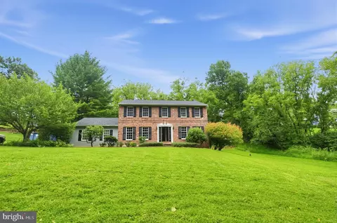 1544 Stouff Rd, Downingtown, PA 19335