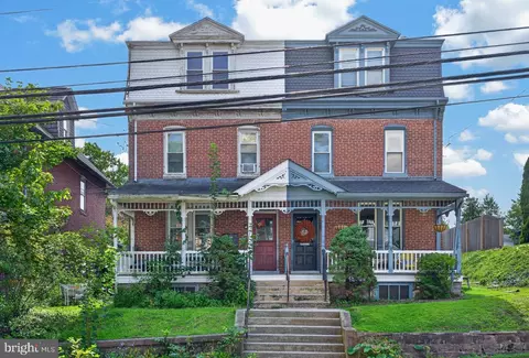 904 W Bridge St, Phoenixville, PA 19460