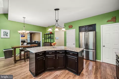 Kitchen - 119 Soltner Dr, Kennett Square, PA 19348 photo 3 of 6