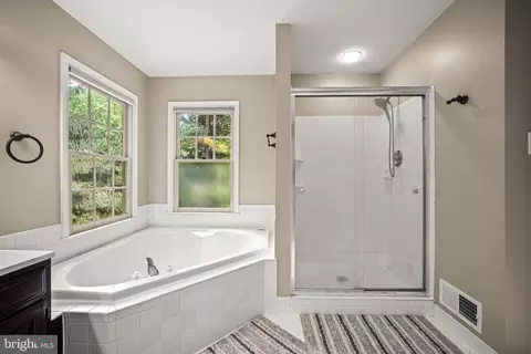 Bath - 119 Soltner Dr, Kennett Square, PA 19348 photo 3 of 5