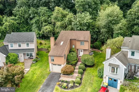 1312 Rhode Island Cir, Downingtown, PA 19335