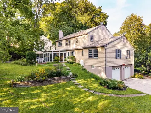 Exterior - 54 N Waterloo Rd, Devon, PA 19333 photo 7 of 9
