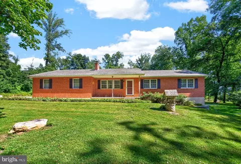 725 Ewing, Cochranville, PA 19330