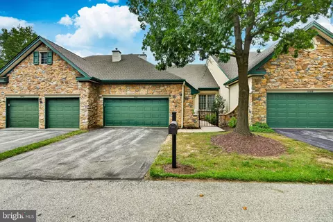 1641 Yardley Dr, West Chester, PA 19380