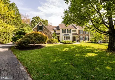 Exterior - 404 Chester Rd, Devon, PA 19333 photo 2 of 10