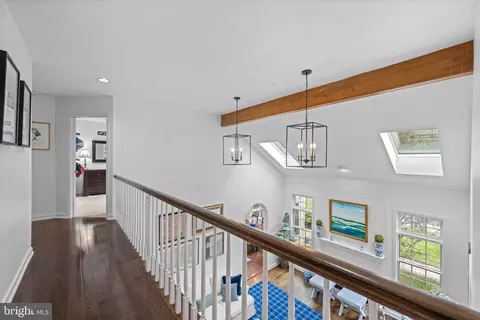 Entry Way - 404 Chester Rd, Devon, PA 19333 photo 10 of 11