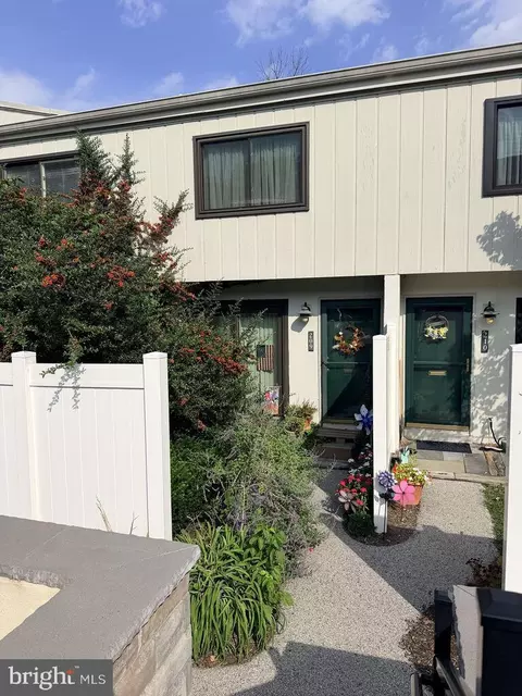 209 Summit House, West Chester, PA 19382
