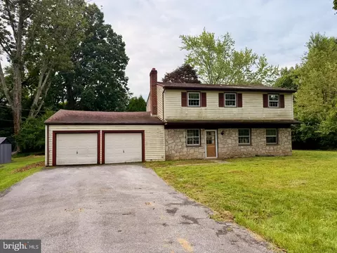 1283 Country Ln, West Chester, PA 19380