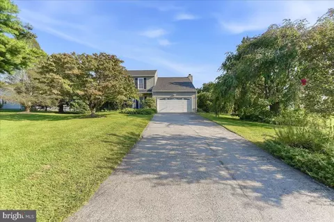 1227 Victoria Ln, West Chester, PA 19380