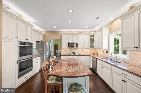 Kitchen - 8 Cameron Ct, Exton, PA 19341 photo 4 of 4