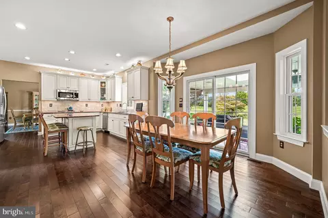 Dining - 8 Cameron Ct, Exton, PA 19341 photo 3 of 4