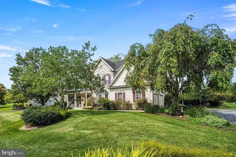 Exterior - 8 Cameron Ct, Exton, PA 19341 photo 11 of 12
