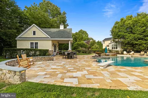 Exterior - 825 Oak Tree Rd, Kennett Square, PA 19348 photo 9 of 35