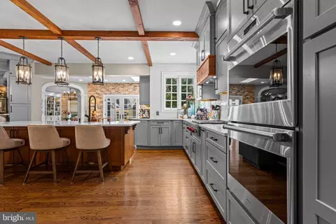 Kitchen - 825 Oak Tree Rd, Kennett Square, PA 19348 photo 5 of 9