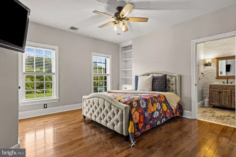 Bedroom - 825 Oak Tree Rd, Kennett Square, PA 19348 photo 1 of 8