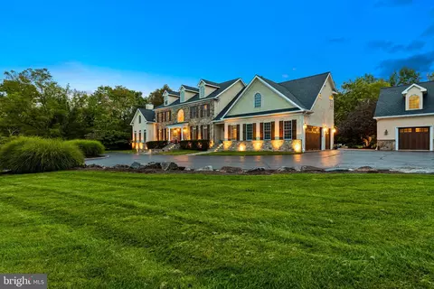 Exterior - 825 Oak Tree Rd, Kennett Square, PA 19348 photo 31 of 35