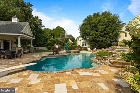 Exterior - 825 Oak Tree Rd, Kennett Square, PA 19348 photo 11 of 35