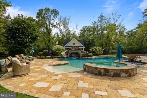 Exterior - 825 Oak Tree Rd, Kennett Square, PA 19348 photo 14 of 35