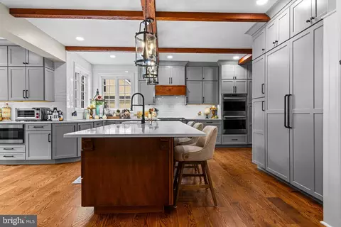 Kitchen - 825 Oak Tree Rd, Kennett Square, PA 19348 photo 6 of 9