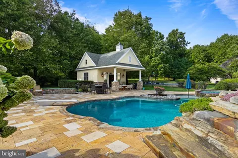 Exterior - 825 Oak Tree Rd, Kennett Square, PA 19348 photo 17 of 35