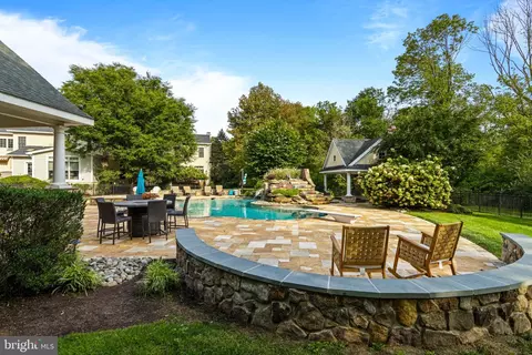 Exterior - 825 Oak Tree Rd, Kennett Square, PA 19348 photo 12 of 35