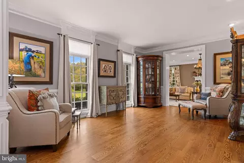 Entry Way - 825 Oak Tree Rd, Kennett Square, PA 19348 photo 4 of 21