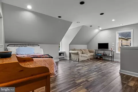 Bedroom - 825 Oak Tree Rd, Kennett Square, PA 19348 photo 8 of 8
