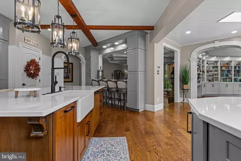 Kitchen - 825 Oak Tree Rd, Kennett Square, PA 19348 photo 7 of 9